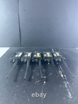 LOT DE 5 Radios Bi-Directionnelles Motorola XPR 7580 AAH56UCN9KB1AN À LIRE