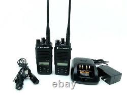 Lot De 2 Motorola Mototrbo 3500 Uhf Portable Two Way Radios Aah02rdh9ja2an