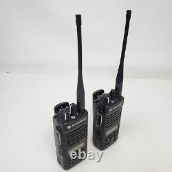 Lot De 2x Motorola Xpr 3500e Uhf Portable Radio À Deux Voies Avec Batterie Et Antenne