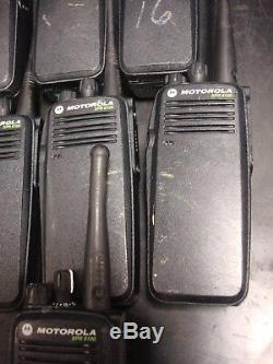 Lot De 7 Motorola Xpr 403 470 6 100 Uhf Mhz Radios Bidirectionnelles Aah55qdt9ja1an
