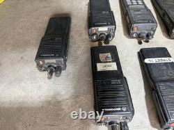 Lot de 13 radios bidirectionnelles Motorola MTS2000 H01UCD6PW1BN, fonctionnelles, avec 14 batteries