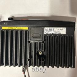 Lot de 13 radios bidirectionnelles Motorola Radius VHF, toutes sur la même fréquence, avec chargeurs et micros