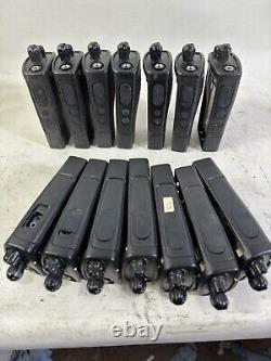 Lot de 14 radios bidirectionnelles Motorola CP110 sans batterie ni antenne H96KCC9AA2AA