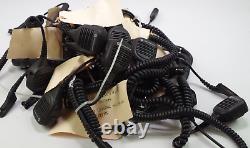 Lot de 21 microphones haut-parleurs pour radios bidirectionnelles Motorola PMMN4069A tels quels.