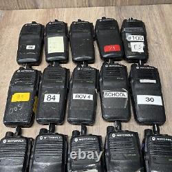 Lot de 22 radios bidirectionnelles numériques Motorola XPR6350 MOTOTRBO VHF 5w AAH55JDC9LA1AN