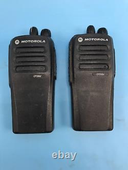 Lot de 2 radios bidirectionnelles MOTOROLA CP200d AAH01QDC9JA2AN UHF 403-470MHZ 16CH
