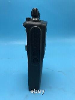 Lot de 2 radios bidirectionnelles MOTOROLA CP200d AAH01QDC9JA2AN UHF 403-470MHZ 16CH