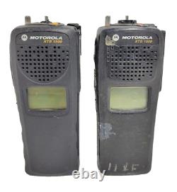 Lot de 2 radios bidirectionnelles Motorola XTS1500 H66ucd9pw5an & H66ucd9pw5bn