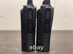 Lot de 2 radios bidirectionnelles UHF Motorola Radius CP200 AAH50RDC9AA1AN R90