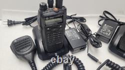 Lot de 2 talkies-walkies Motorola XPR6580 avec batterie-micro-chargeur
