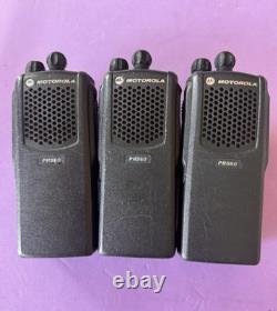 (Lot de 3) Radios bidirectionnelles Motorola PR860 UHF 16CH 4 Watts AAH45RDC9AA3AN