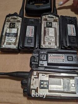 Lot de 3 radios bidirectionnelles Motorola RDU4100 non testées avec base de chargeur