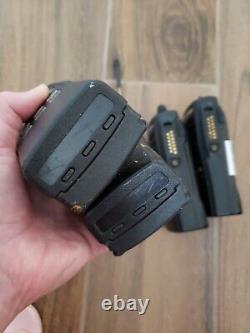 Lot de 4 radios bidirectionnelles Motorola HT1250 UHF 450-512MHz AAH25SDF9AA5AN non testées