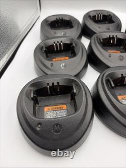 Lot de 4 radios bidirectionnelles Motorola Radius CP200 VHF, 6 bases, 1 chargeur ?????, à lire