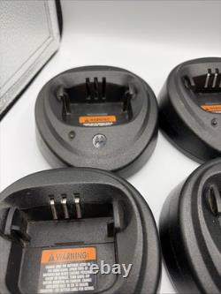 Lot de 4 radios bidirectionnelles Motorola Radius CP200 VHF, 6 bases, 1 chargeur ?????, à lire