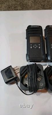 Lot de 6 radios bidirectionnelles numériques Motorola DTR700 DTR 700 et chargeurs