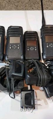 Lot de 6 radios bidirectionnelles numériques Motorola DTR700 DTR 700 et chargeurs