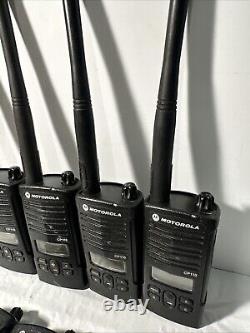 Lot de 7 radios bidirectionnelles Motorola CP110 VHF H96KCF9AA2AA / Pas de batterie / Pas de chargeur
