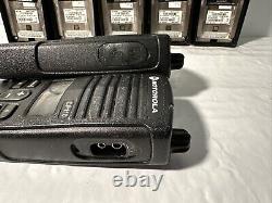 Lot de 7 radios bidirectionnelles Motorola CP110 VHF H96KCF9AA2AA / Pas de batterie / Pas de chargeur