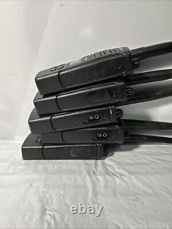 Lot de 7 radios bidirectionnelles Motorola CP110 VHF H96KCF9AA2AA / Pas de batterie / Pas de chargeur