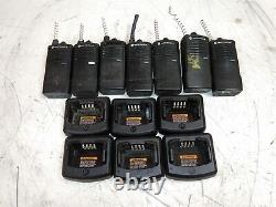 Lot de 7 radios bidirectionnelles Motorola RDU2020 RU2020BKF2AA défectueuses et batteries VENDUES EN L'ÉTAT