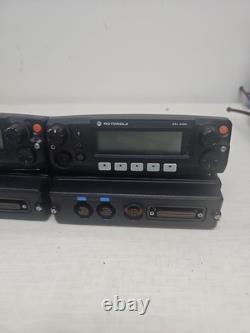 Lot de cinq (5) radios bidirectionnelles Motorola XTL2500 700-800 MHz UHF M21URM9PW1AN