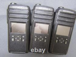 Lot de cinq radios bidirectionnelles Motorola DTR700 DTS150NBDLAA 900 MHz en état de fonctionnement