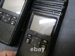 Lot de cinq radios bidirectionnelles Motorola DTR700 DTS150NBDLAA 900 MHz en état de fonctionnement