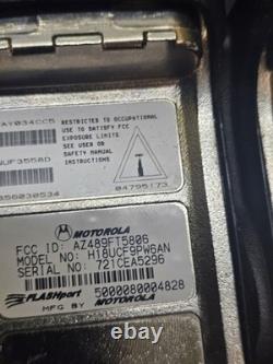Lot de cinq radios bidirectionnelles Motorola XTS5000 800 MHz P25 H18UCF9PW6AN