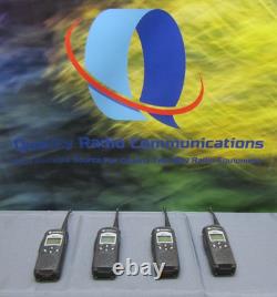 Lot de quatre radios bidirectionnelles numériques Motorola DTR650 900 MHz avec antenne