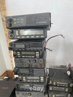Lot de radios bidirectionnelles 135+ Motorola Kenwood Uniden Standard Radio Shack Grecom OEM