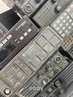 Lot de radios bidirectionnelles 135+ Motorola Kenwood Uniden Standard Radio Shack Grecom OEM
