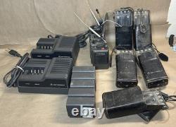 Lot de radios portables Motorola MTX-800 (5) avec chargeurs, batteries et étuis