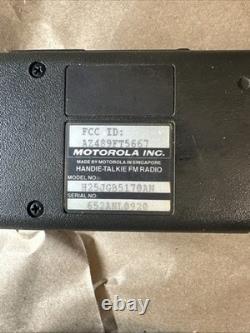 Lot de radios portables Motorola MTX-800 (5) avec chargeurs, batteries et étuis