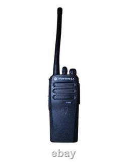 MOTOROLA AAH01JDC9JC2AN CP200D 16CH RADIO BIDIRECTIONNEL + micro Batterie testée bonne