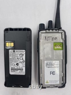 MOTOROLA AAH87YDC9JA2AN CP100D UHF RADIO BIDIRECTIONNEL ANALOGIQUE NUMÉRIQUE XPR AVEC BATTERIE