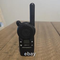 MOTOROLA CLS1410 Radio bidirectionnelle UHF 4 canaux 5 miles