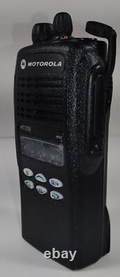 MOTOROLA HT1250 UHF 450-520 MHz Radio bidirectionnelle Police, Pompiers, EMS AAH25SDF9AA5AN