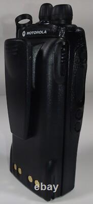 MOTOROLA HT1250 UHF 450-520 MHz Radio bidirectionnelle Police, Pompiers, EMS AAH25SDF9AA5AN