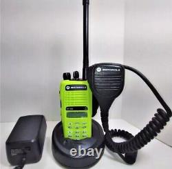 MOTOROLA HT1250 VHF 136-174mhz 128ch 5w Radio Bidirectionnelle AAH25KDH9AA6AN