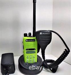 MOTOROLA HT1250 VHF 136-174mhz 128ch 5w Radio Bidirectionnelle AAH25KDH9AA6AN