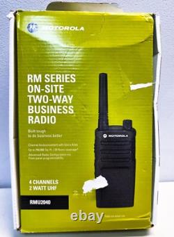 MOTOROLA RMU2040 Radio Professionnelle Bidirectionnelle UHF 4 Canaux Résistante à Usage Intensif NOIRE