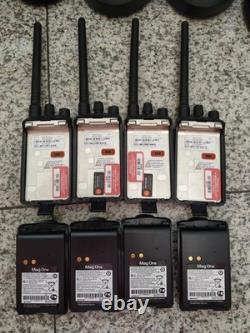 Mag One de Motorola BPR40 Chargeur 8CH Radio Bidirectionnelle (4 pièces) et BASE DE CHARGE (4 pièces)