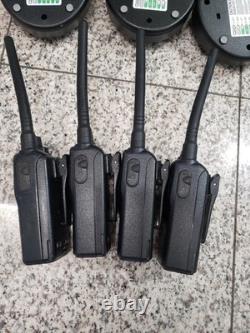 Mag One de Motorola BPR40 Chargeur 8CH Radio Bidirectionnelle (4 pièces) et BASE DE CHARGE (4 pièces)