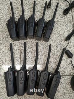Mag One de Motorola Chargeur BPR40 8CH Radio Bidirectionnelle (10 pièces) et BASE DE CHARGE (2 pièces)