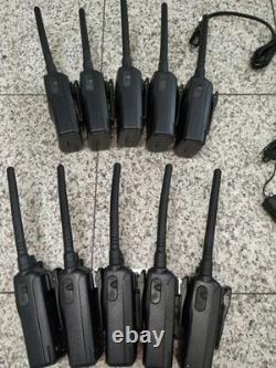 Mag One de Motorola Chargeur BPR40 8CH Radio Bidirectionnelle (10 pièces) et BASE DE CHARGE (2 pièces)