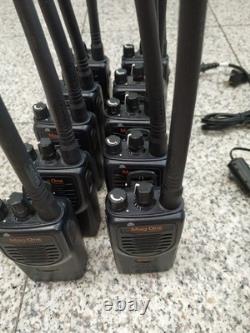 Mag One de Motorola Chargeur BPR40 8CH Radio Bidirectionnelle (10 pièces) et BASE DE CHARGE (2 pièces)