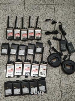 Mag One de Motorola Chargeur BPR40 8CH Radio Bidirectionnelle (10 pièces) et BASE DE CHARGE (2 pièces)