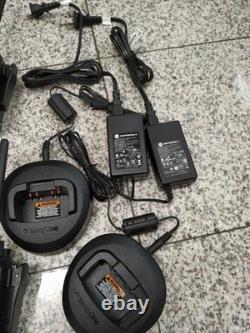 Mag One de Motorola Chargeur BPR40 8CH Radio Bidirectionnelle (10 pièces) et BASE DE CHARGE (2 pièces)