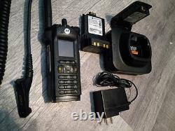 Motorola APX8000 H91TGD9PW7AN Modèle P25 3.5 VHF UHF 700